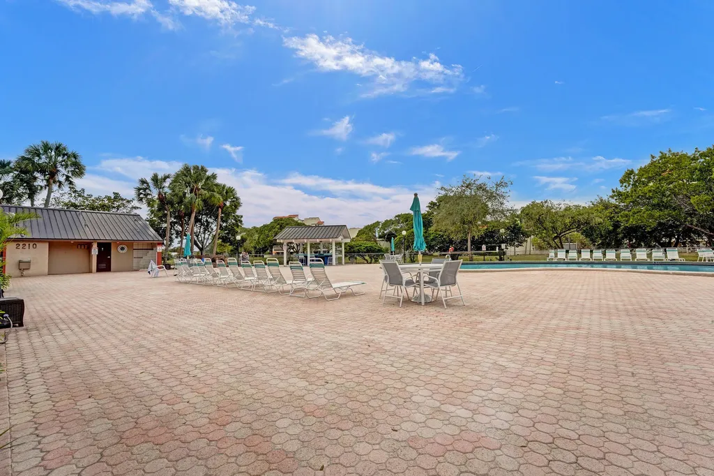 2200 S Cypress Bend Drive Pompano Beach FL 33069