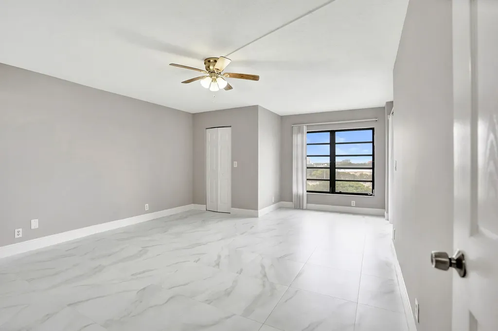 2200 S Cypress Bend Drive Pompano Beach FL 33069
