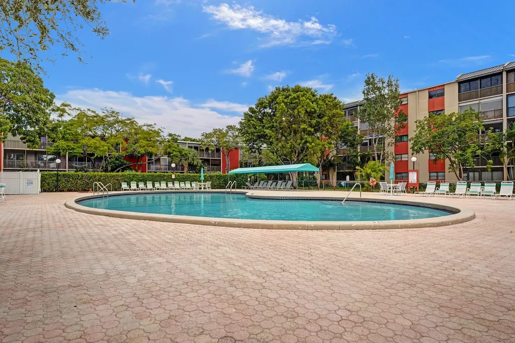 2200 S Cypress Bend Drive Pompano Beach FL 33069