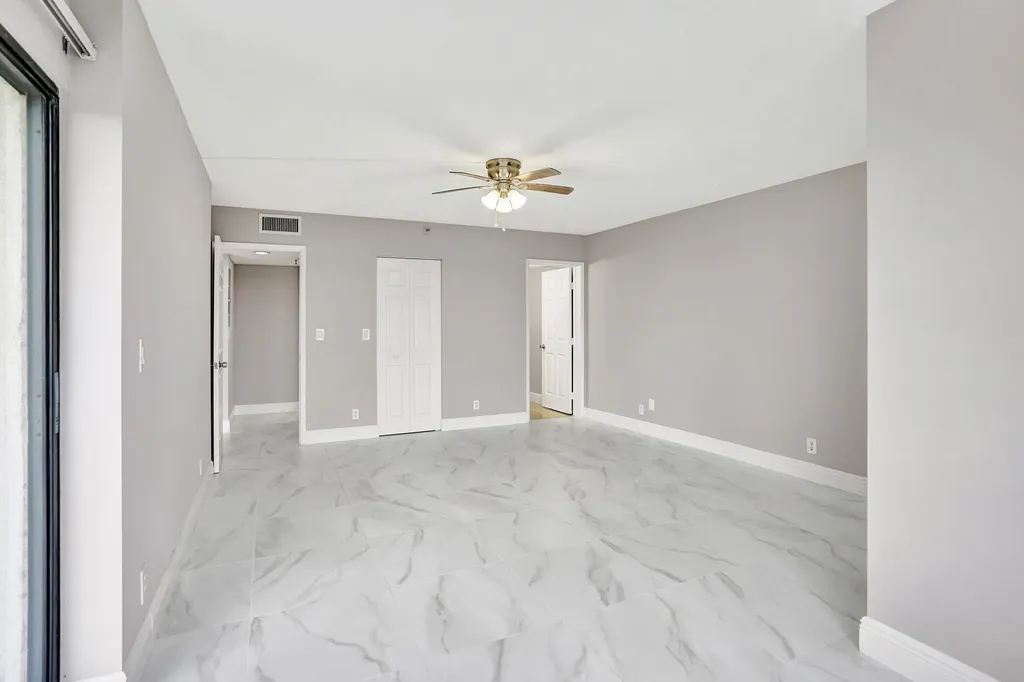 2200 S Cypress Bend Drive Pompano Beach FL 33069