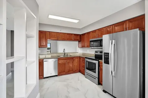 2200 S Cypress Bend Drive Pompano Beach FL 33069