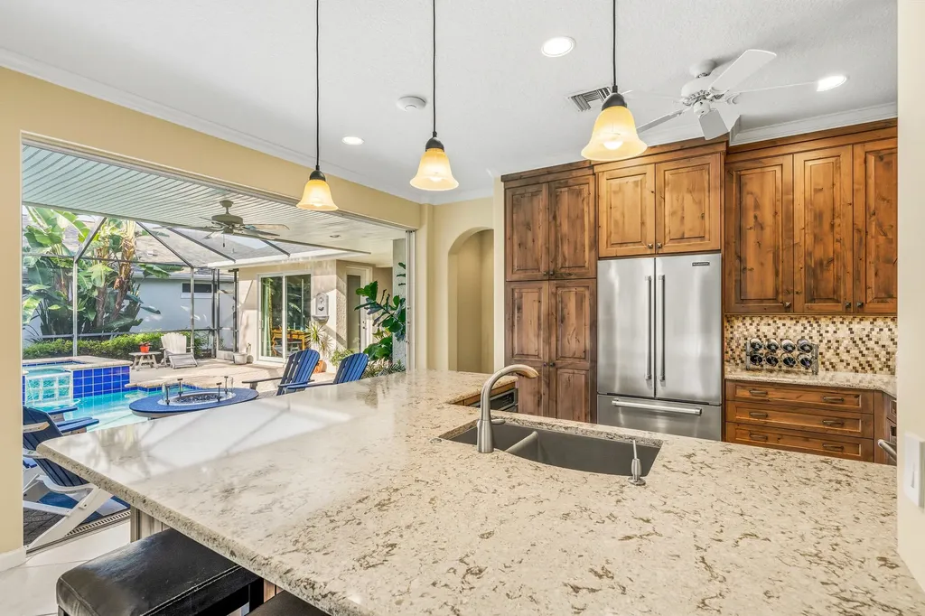 687 Hampton Woods Lane SW Vero Beach FL 32962