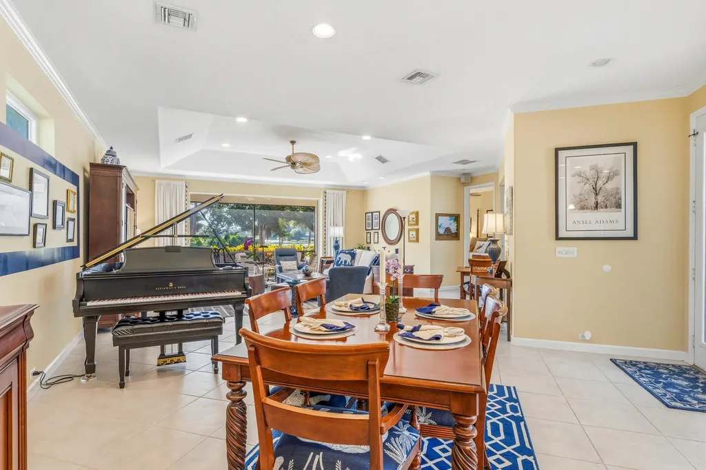 687 Hampton Woods Lane SW Vero Beach FL 32962