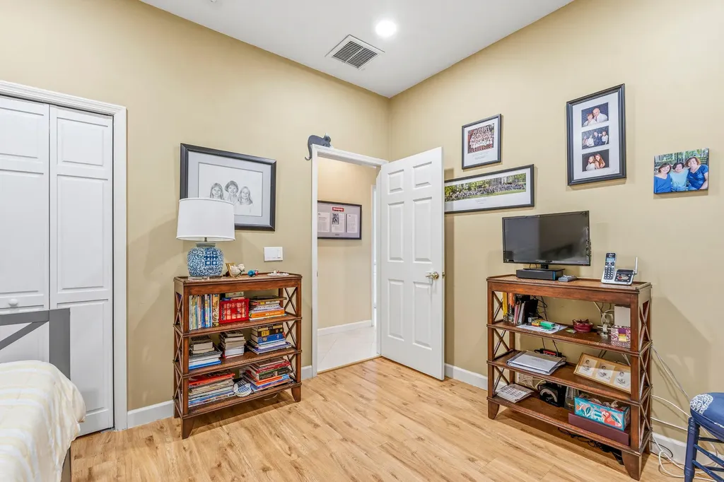687 Hampton Woods Lane SW Vero Beach FL 32962