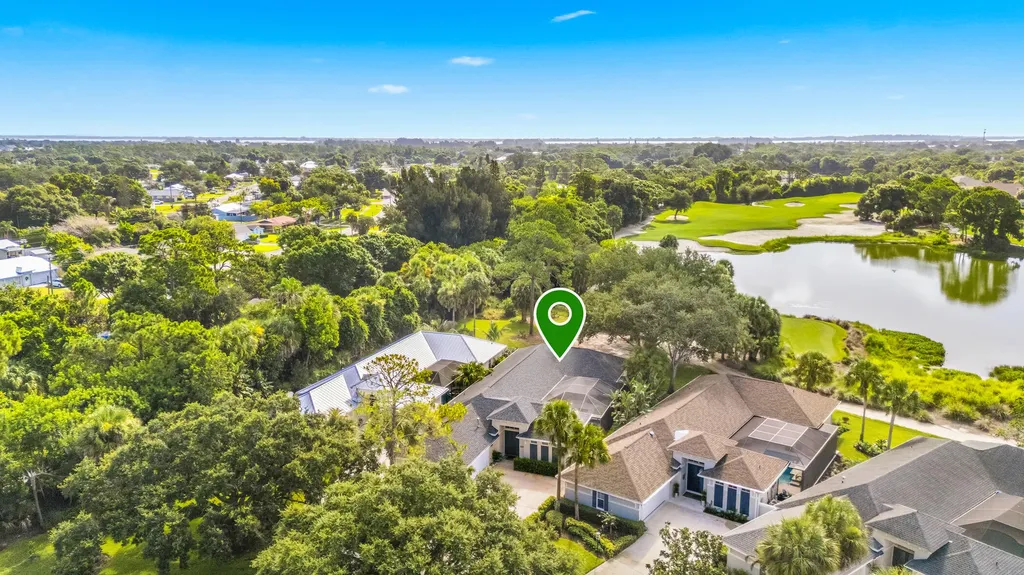 687 Hampton Woods Lane SW Vero Beach FL 32962
