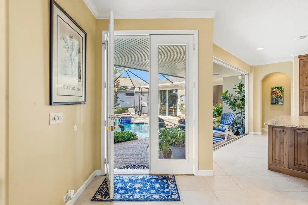 687 Hampton Woods Lane SW Vero Beach FL 32962