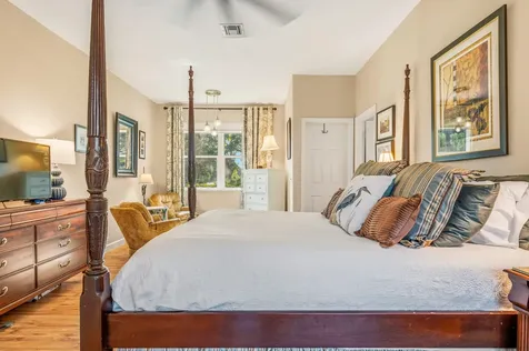 687 Hampton Woods Lane SW Vero Beach FL 32962