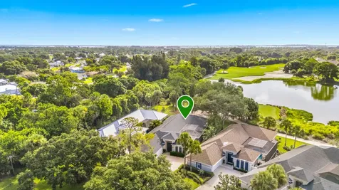 687 Hampton Woods Lane SW Vero Beach FL 32962