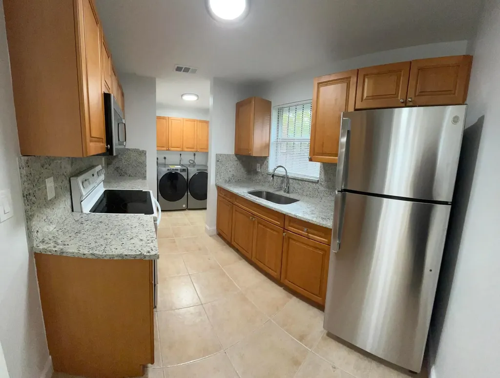 522 46th Street West Palm Beach FL 33407