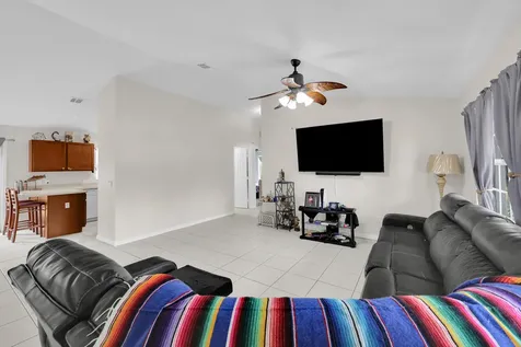 1295 12th Avenue SW Vero Beach FL 32962