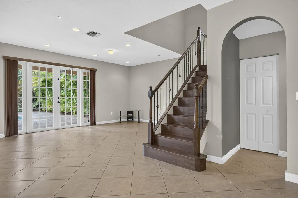 9081 Dupont Place Wellington FL 33414