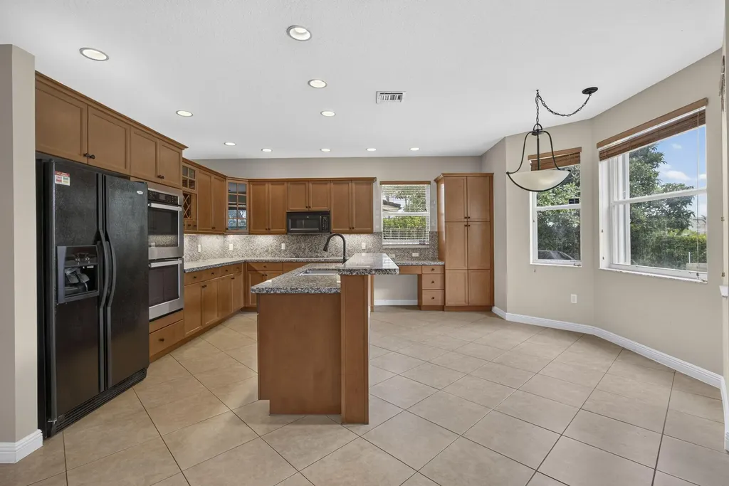 9081 Dupont Place Wellington FL 33414