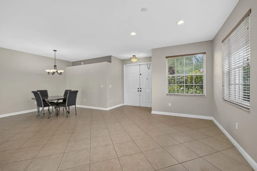 9081 Dupont Place Wellington FL 33414