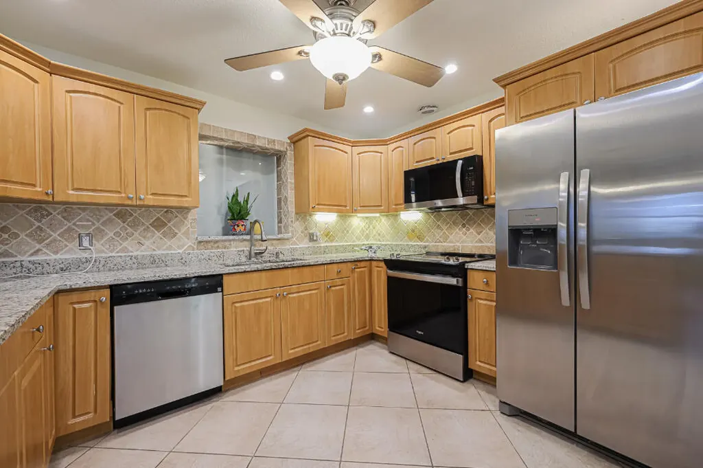 384 NW 23rd Street Boca Raton FL 33431