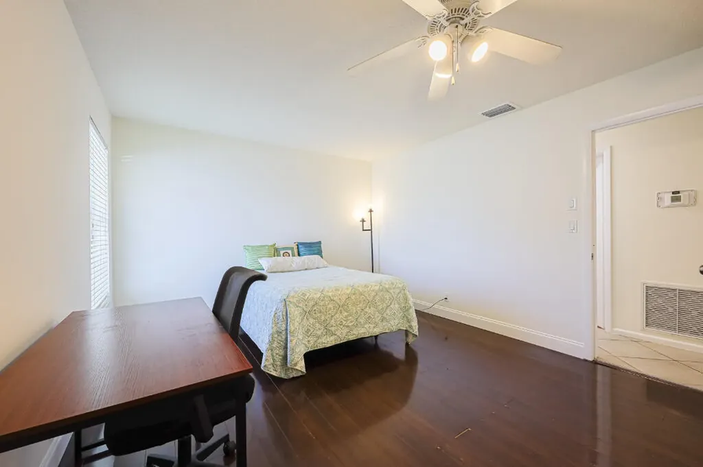 384 NW 23rd Street Boca Raton FL 33431