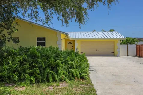 384 NW 23rd Street Boca Raton FL 33431