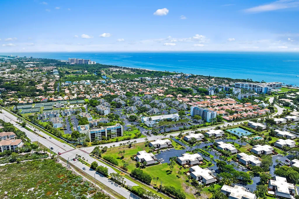 1605 S Us Highway 1 Jupiter FL 33477