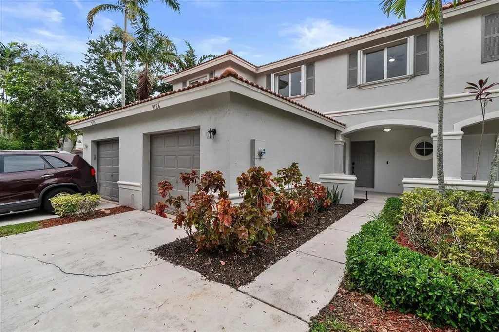8128 Big Pine Way Riviera Beach FL 33407