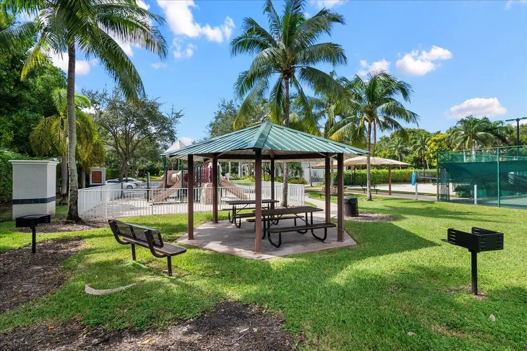 8128 Big Pine Way Riviera Beach FL 33407