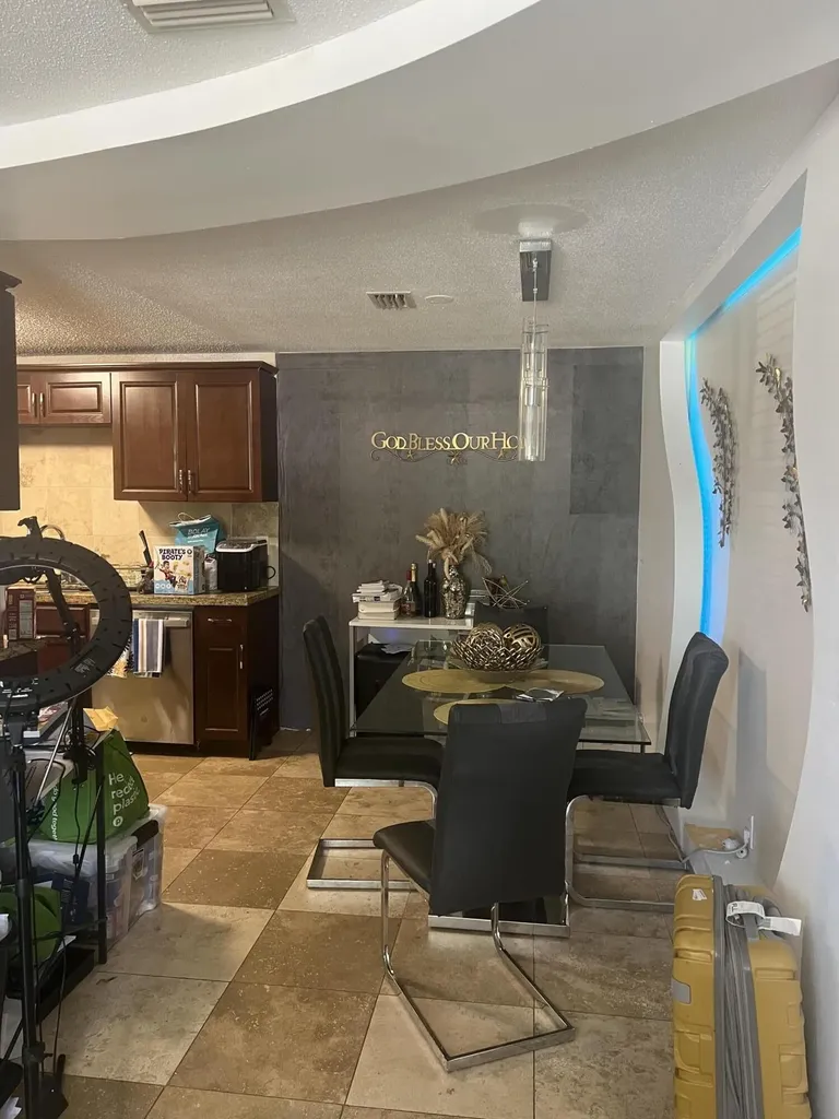 1131 W 1st Street Riviera Beach FL 33404