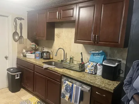 1131 W 1st Street Riviera Beach FL 33404