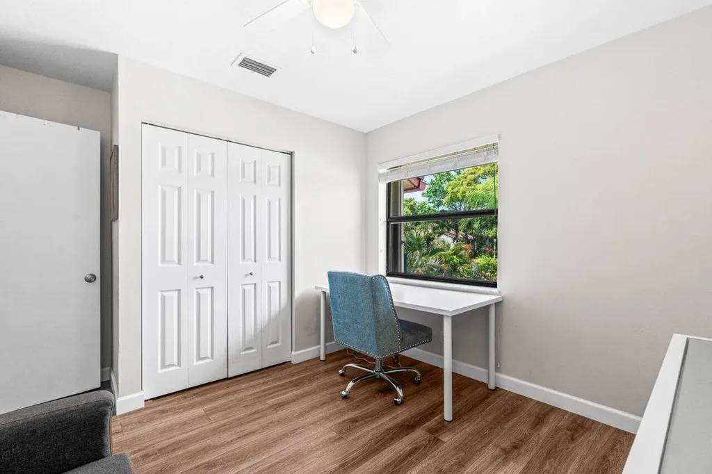 22148 Palms Way Boca Raton FL 33433