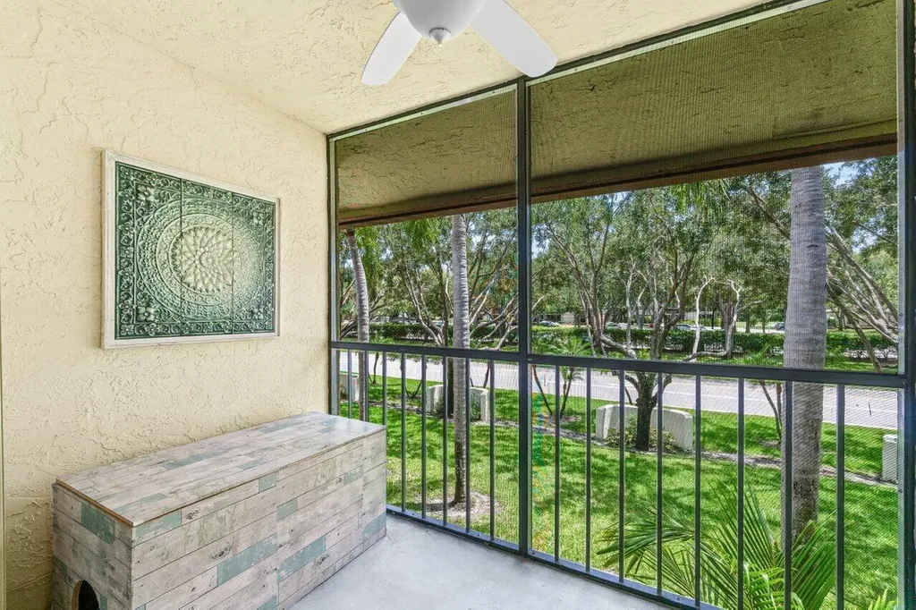 22148 Palms Way Boca Raton FL 33433
