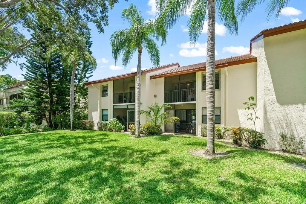 22148 Palms Way Boca Raton FL 33433