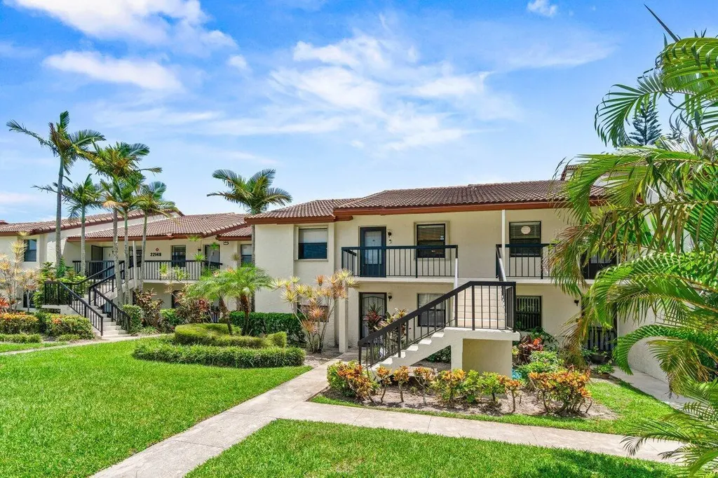 22148 Palms Way Boca Raton FL 33433