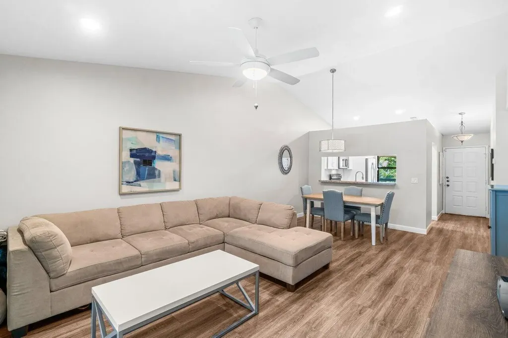 22148 Palms Way Boca Raton FL 33433