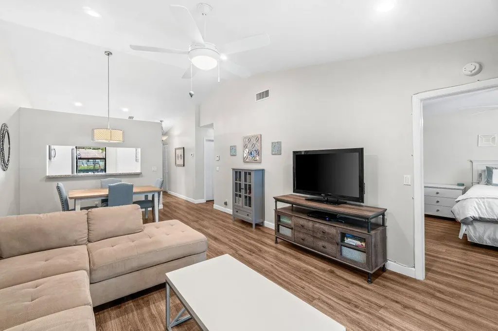 22148 Palms Way Boca Raton FL 33433
