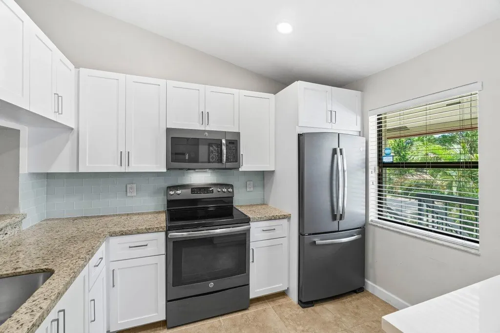 22148 Palms Way Boca Raton FL 33433