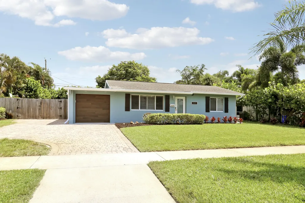 940 Dogwood Road North Palm Beach FL 33408