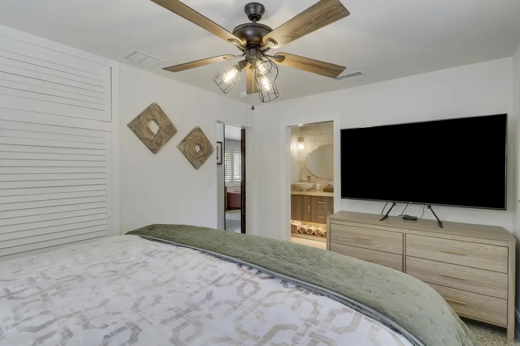 940 Dogwood Road North Palm Beach FL 33408