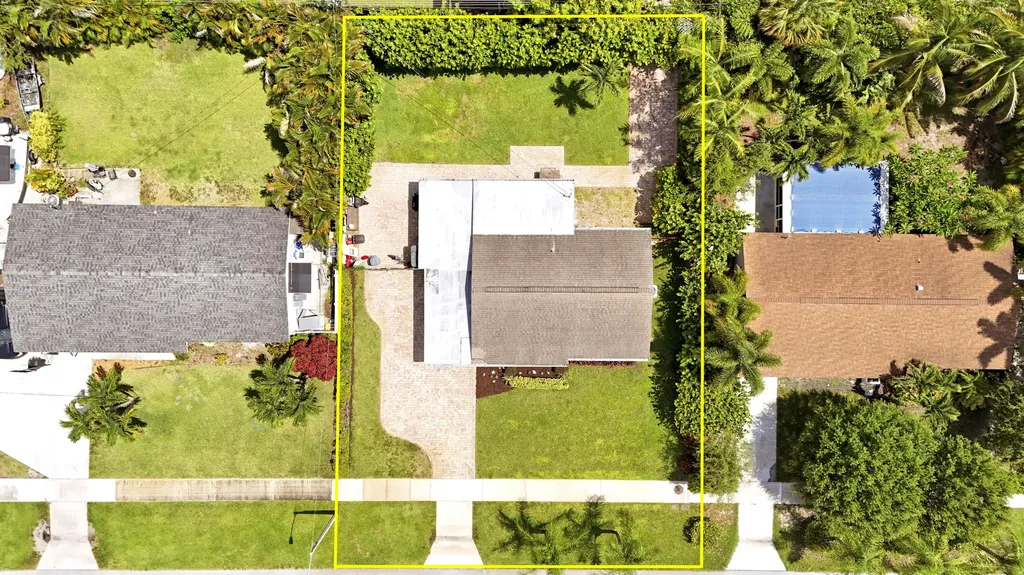 940 Dogwood Road North Palm Beach FL 33408