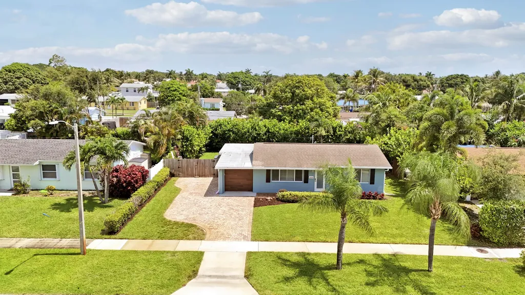940 Dogwood Road North Palm Beach FL 33408