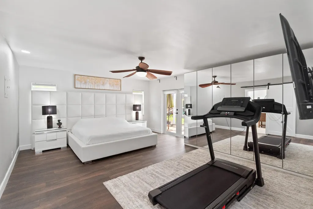 6106 Royal Poinciana Lane Tamarac FL 33319