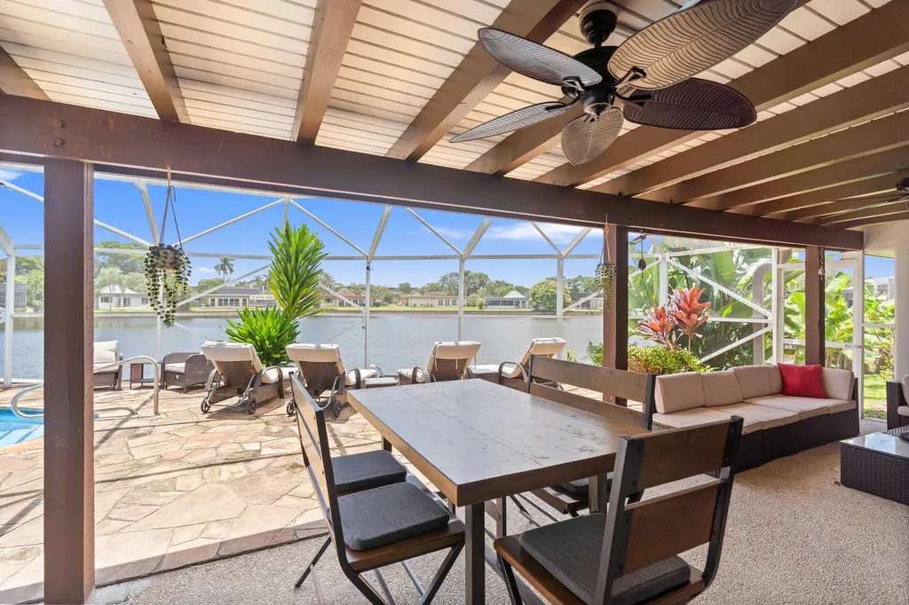 6106 Royal Poinciana Lane Tamarac FL 33319