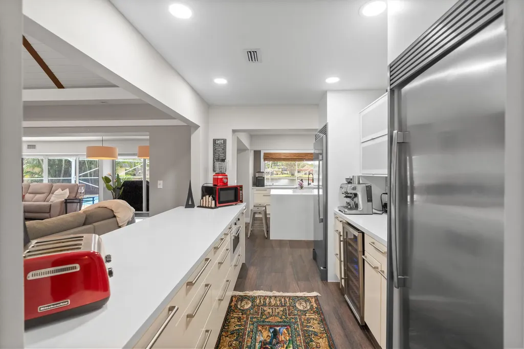 6106 Royal Poinciana Lane Tamarac FL 33319