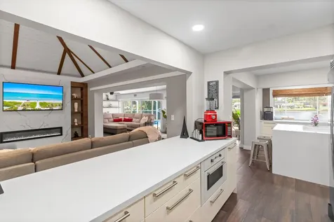 6106 Royal Poinciana Lane Tamarac FL 33319