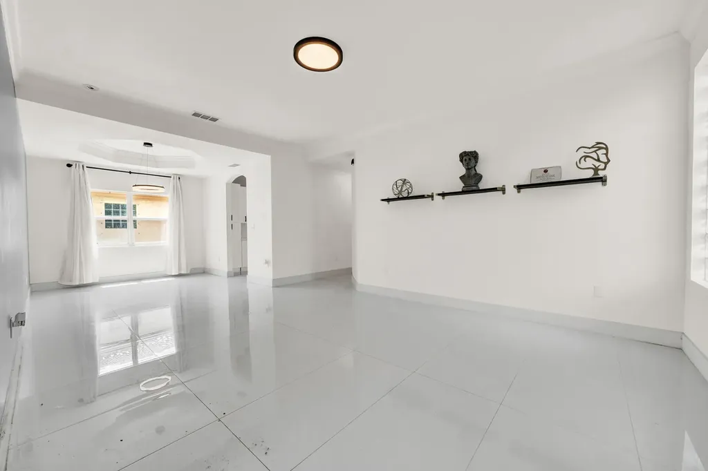 17021 NW 10th Street Pembroke Pines FL 33028