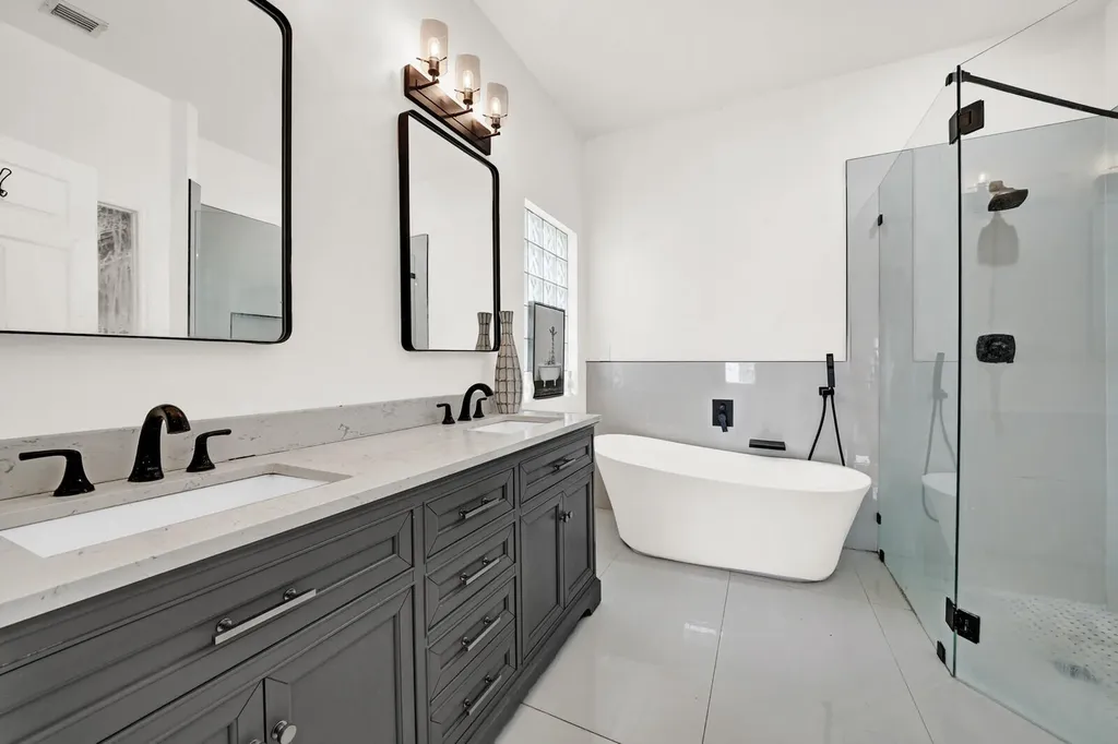 17021 NW 10th Street Pembroke Pines FL 33028