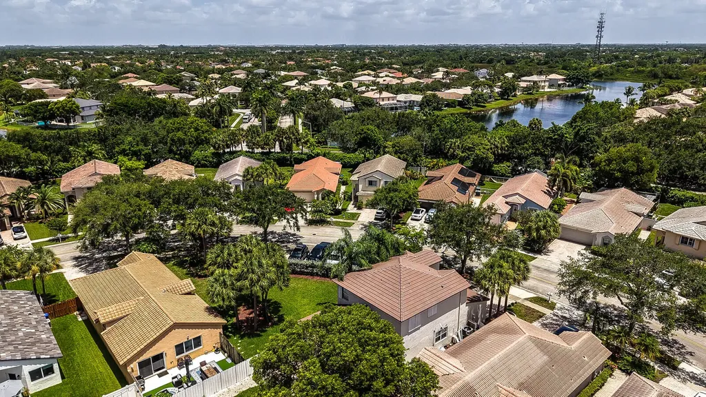 17021 NW 10th Street Pembroke Pines FL 33028