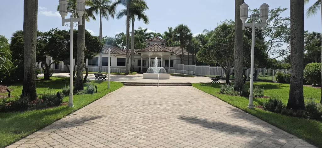 17021 NW 10th Street Pembroke Pines FL 33028