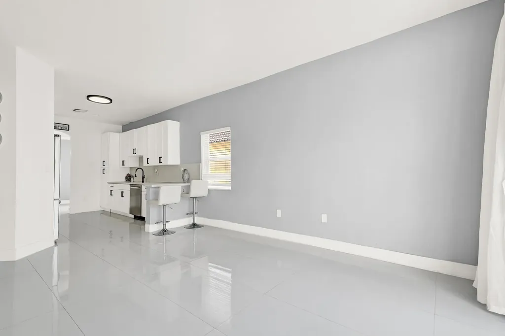 17021 NW 10th Street Pembroke Pines FL 33028