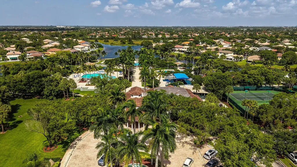 17021 NW 10th Street Pembroke Pines FL 33028
