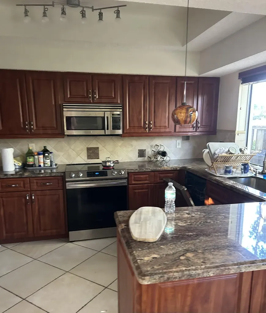 10091 NW 5 Street Plantation FL 33324