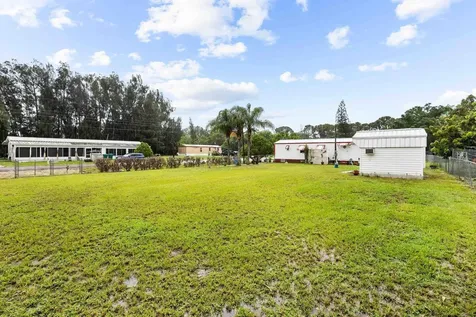 5985 SE 94th Trail Okeechobee FL 34974