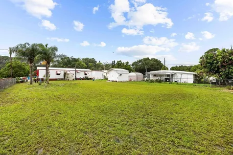 5985 SE 94th Trail Okeechobee FL 34974