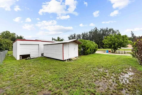 5985 SE 94th Trail Okeechobee FL 34974